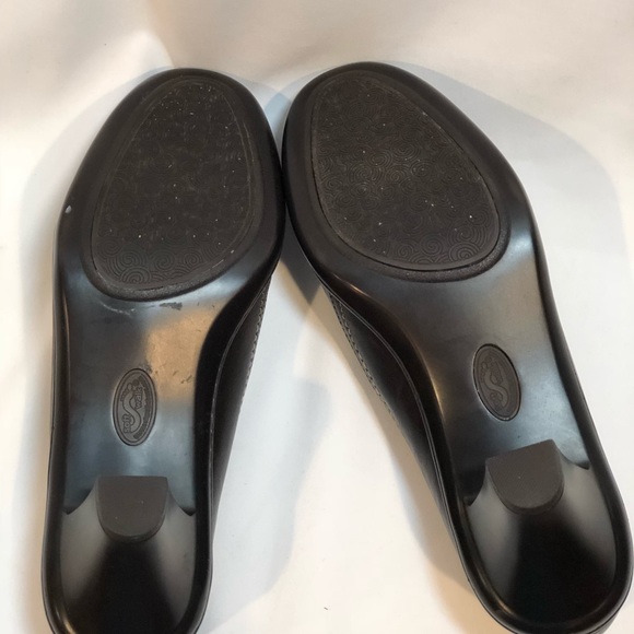 EUC SoftWalk Leather Heel Size 7 - Picture 5 of 7